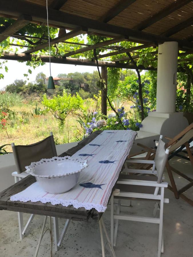 B&B Al Salvatore Di Lipari Ngoại thất bức ảnh