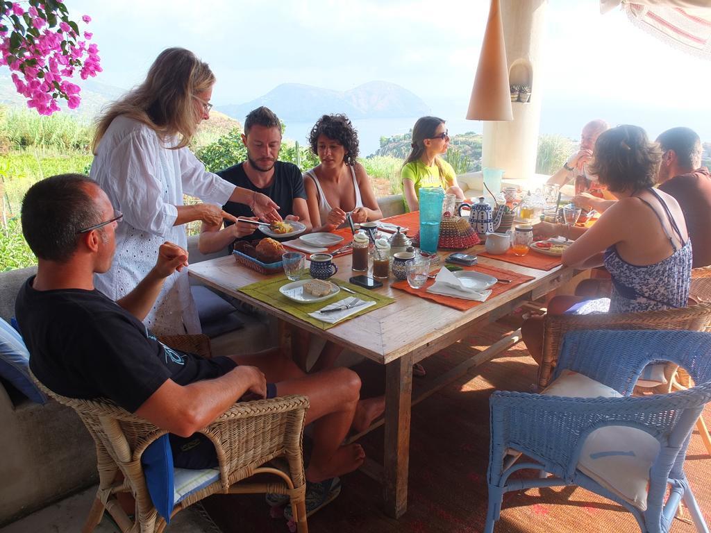 B&B Al Salvatore Di Lipari Ngoại thất bức ảnh