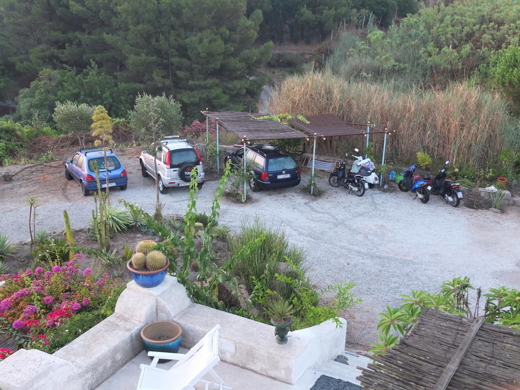 B&B Al Salvatore Di Lipari Ngoại thất bức ảnh