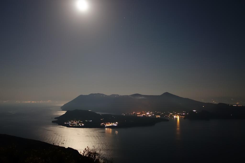 B&B Al Salvatore Di Lipari Ngoại thất bức ảnh