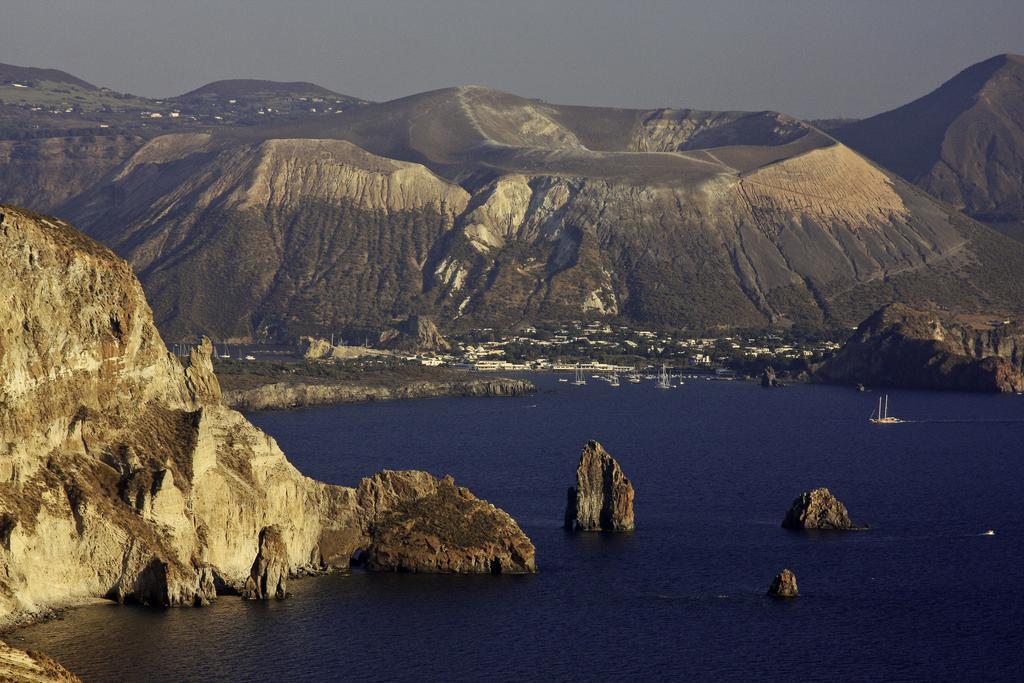 B&B Al Salvatore Di Lipari Ngoại thất bức ảnh
