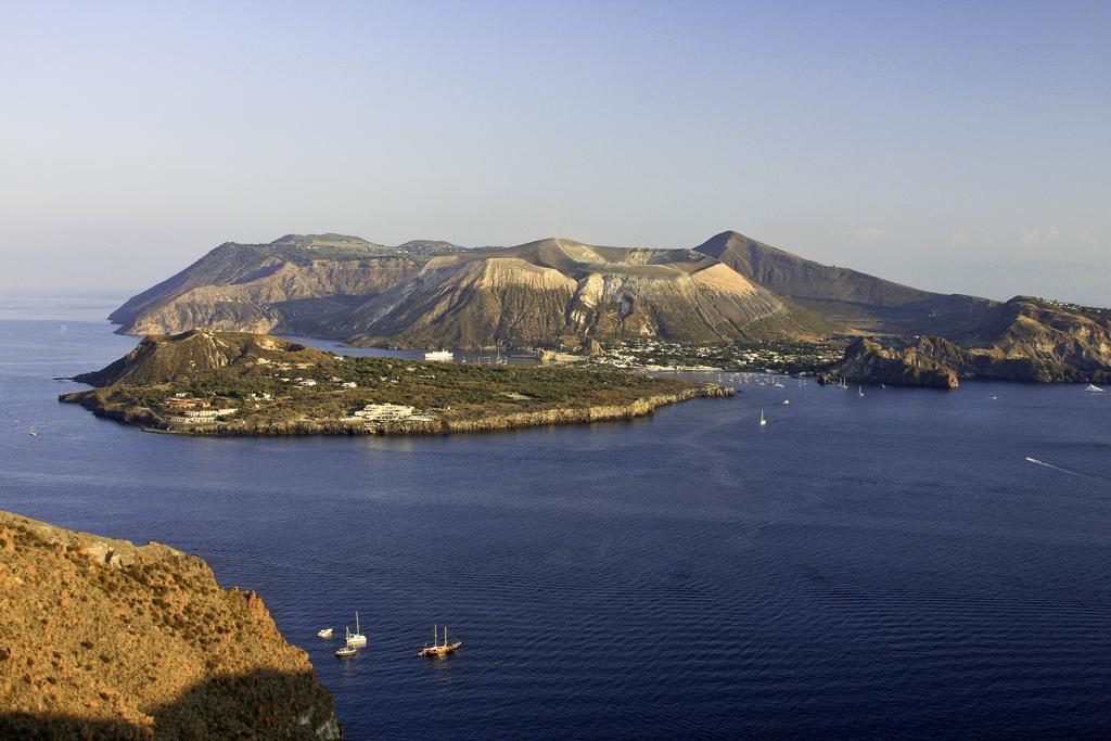 B&B Al Salvatore Di Lipari Ngoại thất bức ảnh