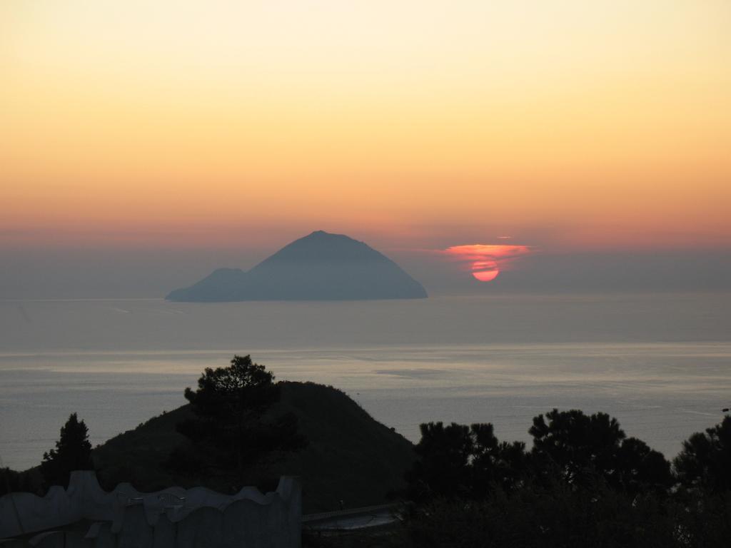 B&B Al Salvatore Di Lipari Ngoại thất bức ảnh