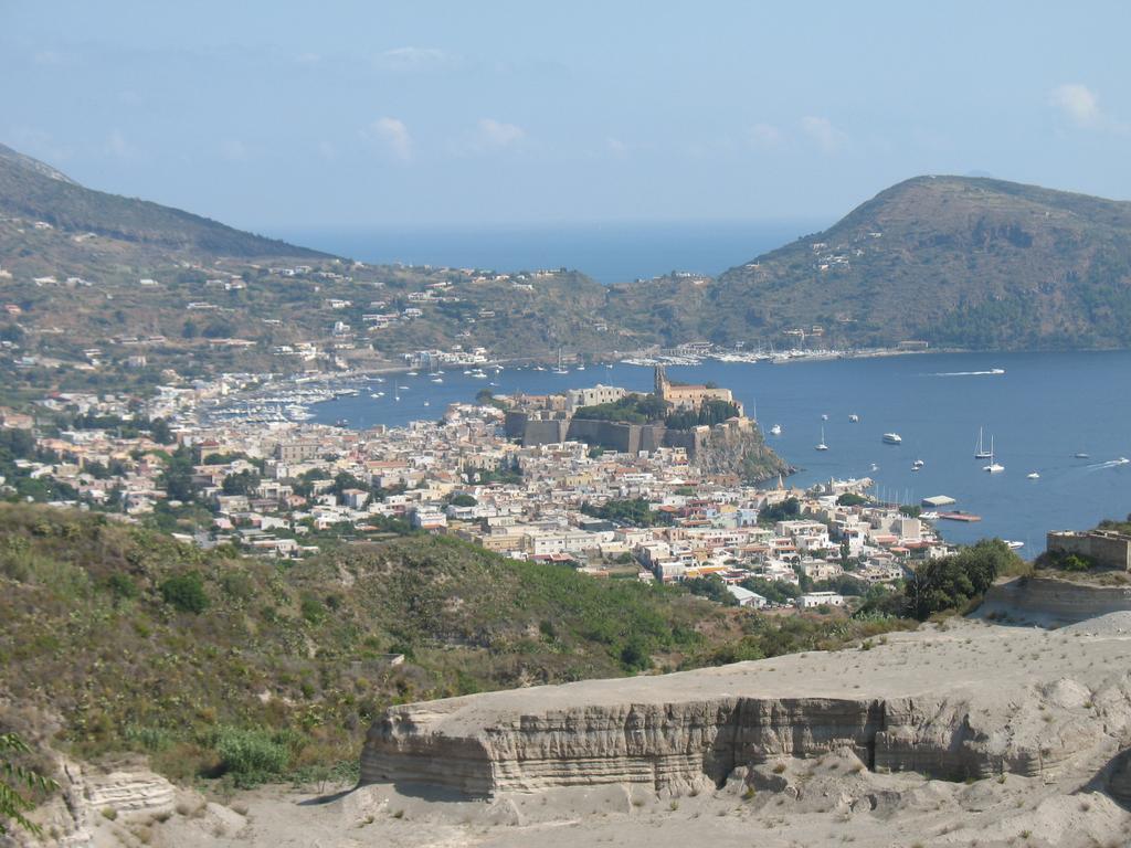 B&B Al Salvatore Di Lipari Ngoại thất bức ảnh