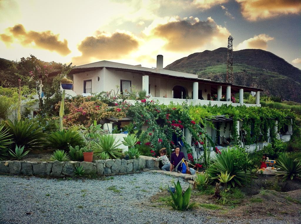 B&B Al Salvatore Di Lipari Ngoại thất bức ảnh